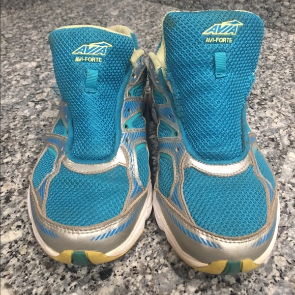 Colorful Avia shoes size 8W - Picture 2 of 7